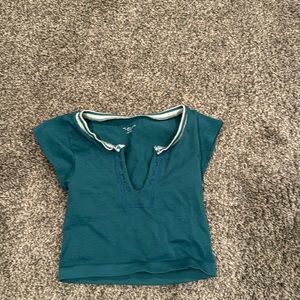 Viral Urban Outfitters top